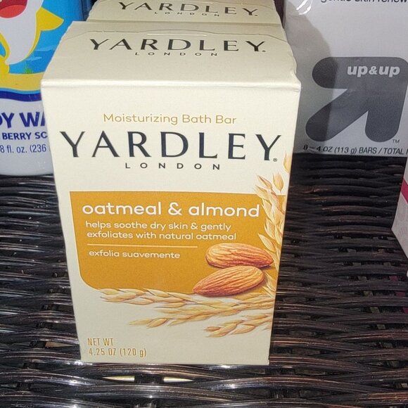 Yardley London Oatmeal & Almond Moisturizing Bath Bar - Picture 1 of 1